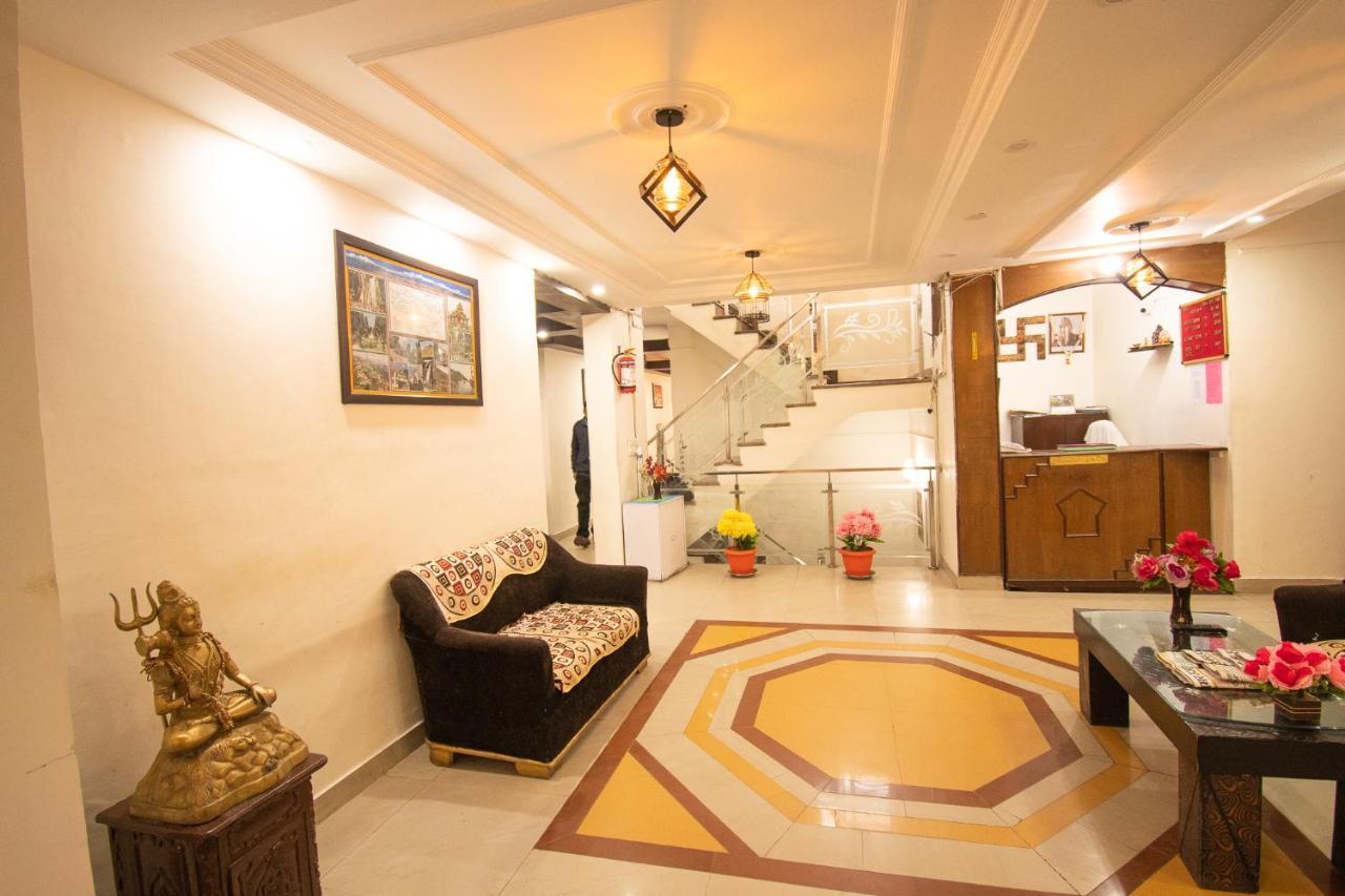 Riversun Hotel Mall Road Mussoorie Ngoại thất bức ảnh