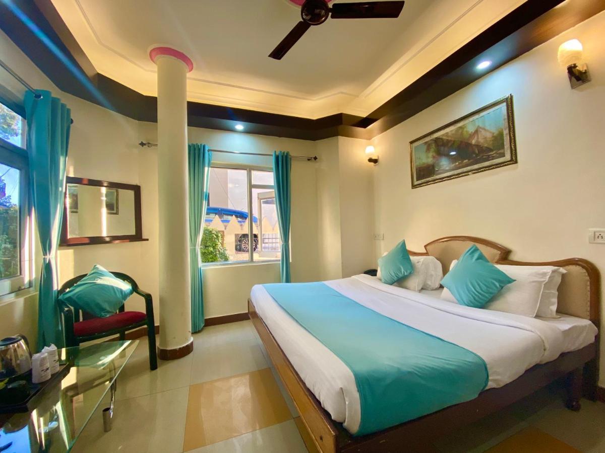 Riversun Hotel Mall Road Mussoorie Ngoại thất bức ảnh