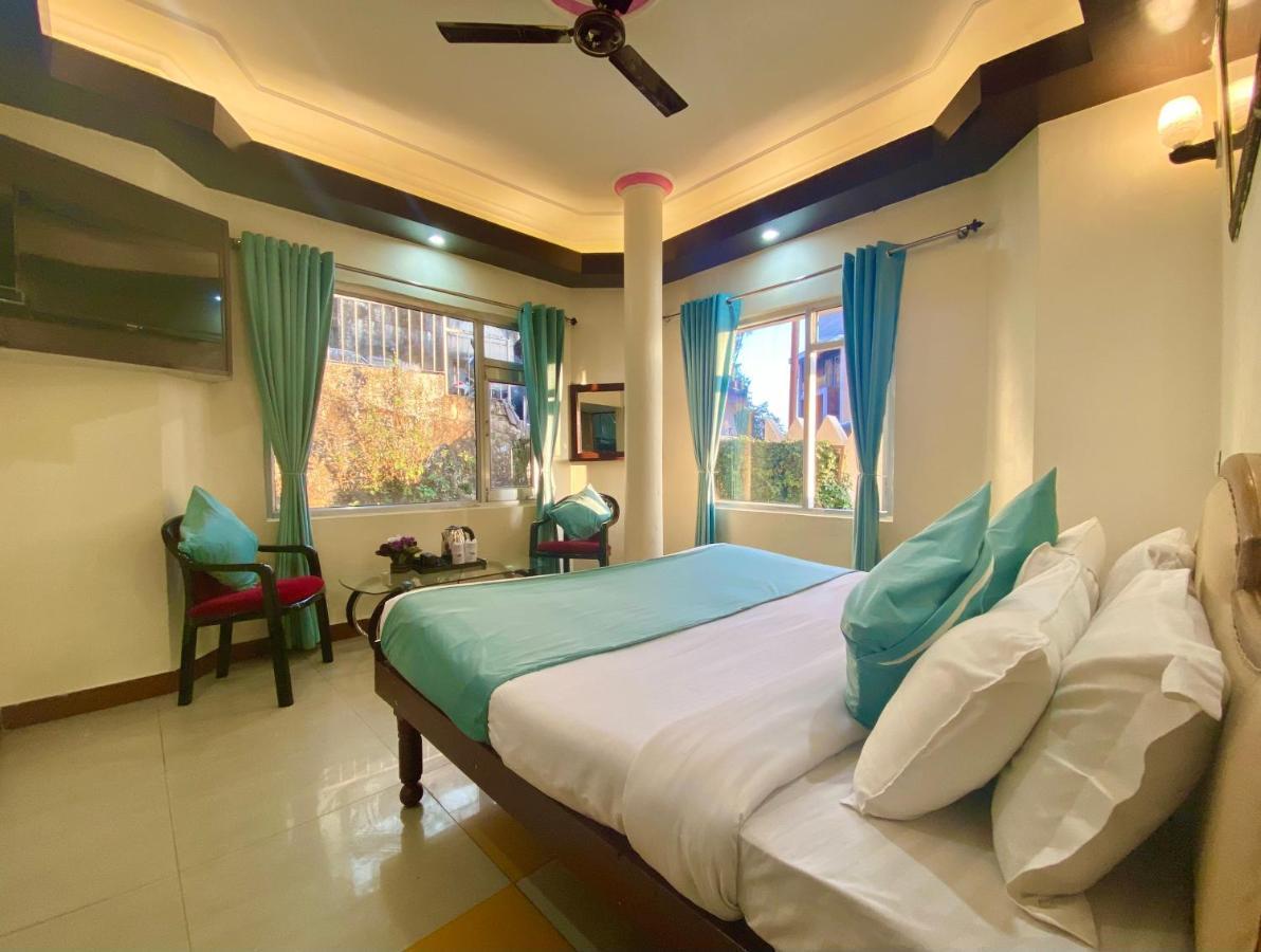 Riversun Hotel Mall Road Mussoorie Ngoại thất bức ảnh