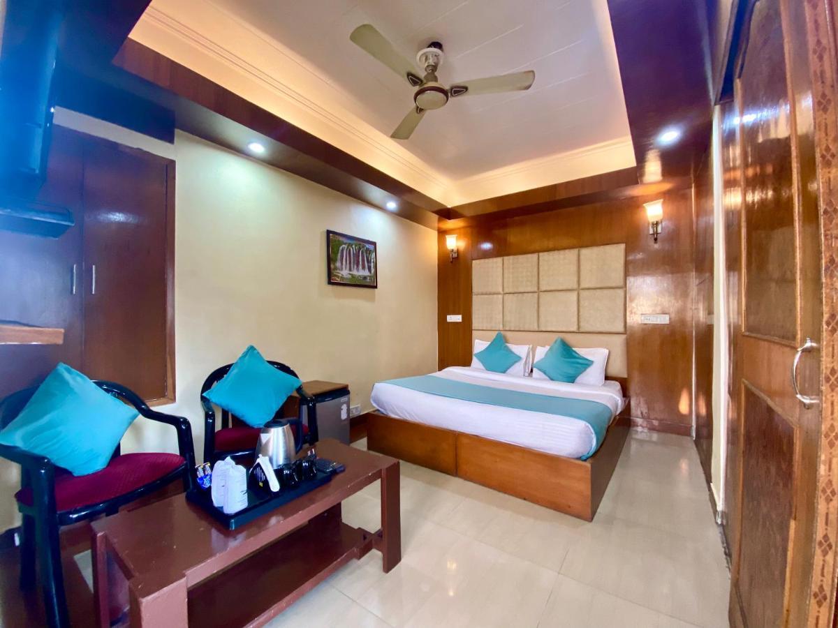 Riversun Hotel Mall Road Mussoorie Ngoại thất bức ảnh