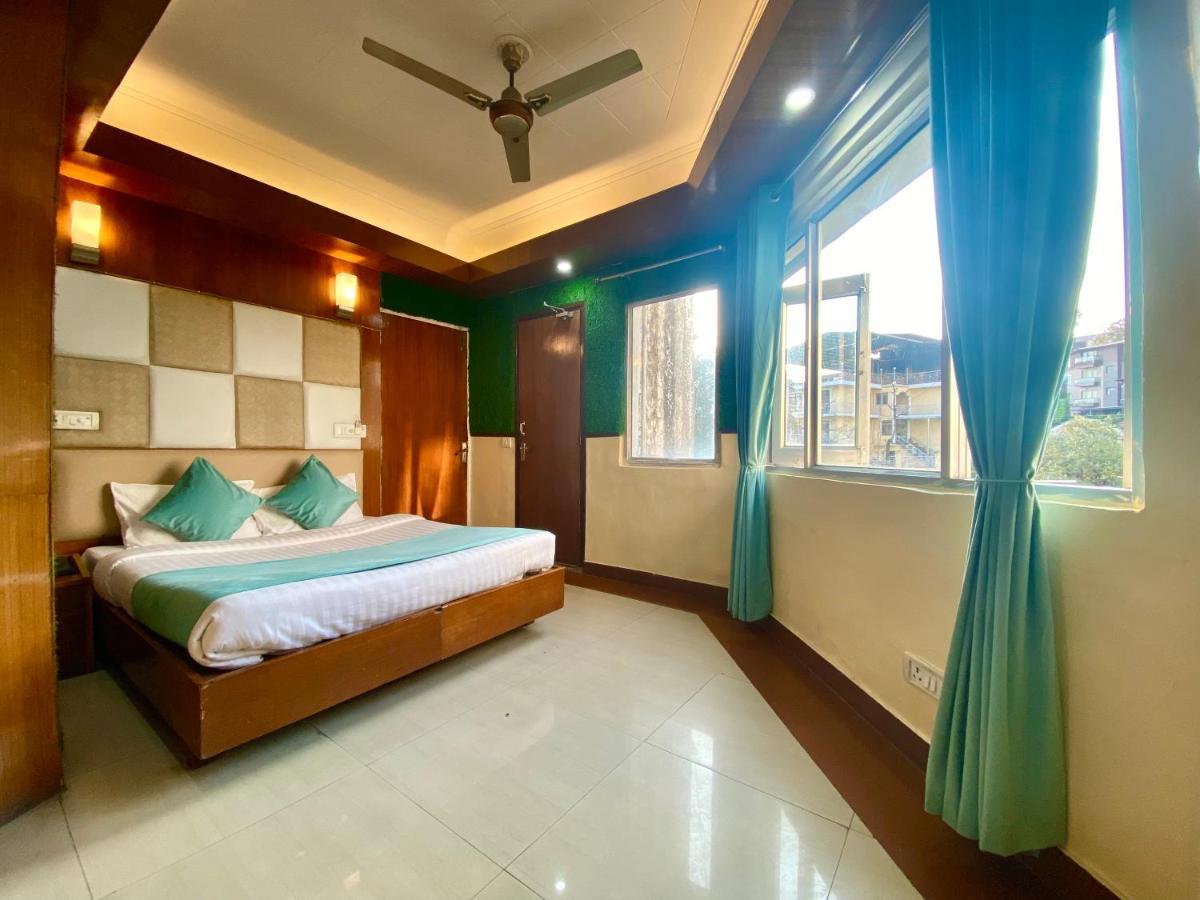 Riversun Hotel Mall Road Mussoorie Ngoại thất bức ảnh