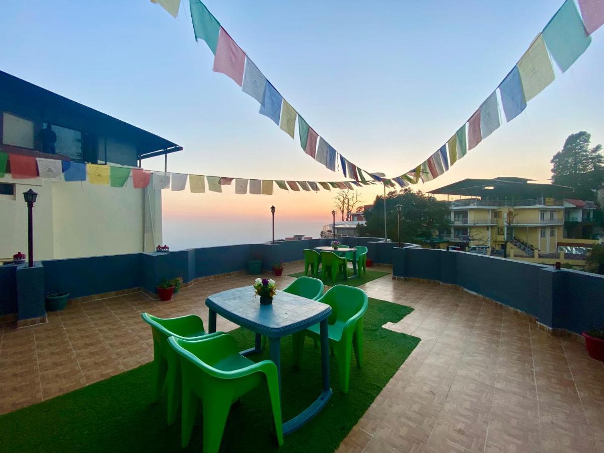 Riversun Hotel Mall Road Mussoorie Ngoại thất bức ảnh