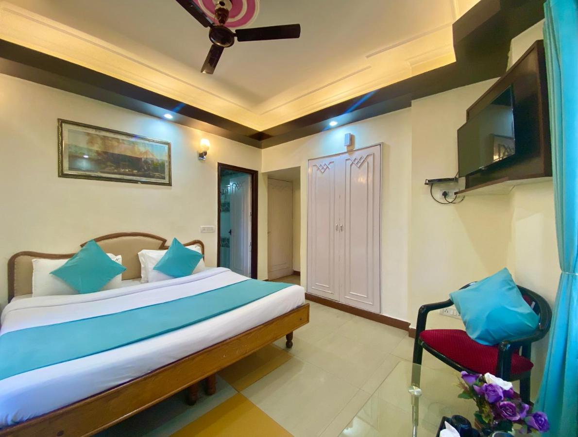 Riversun Hotel Mall Road Mussoorie Ngoại thất bức ảnh