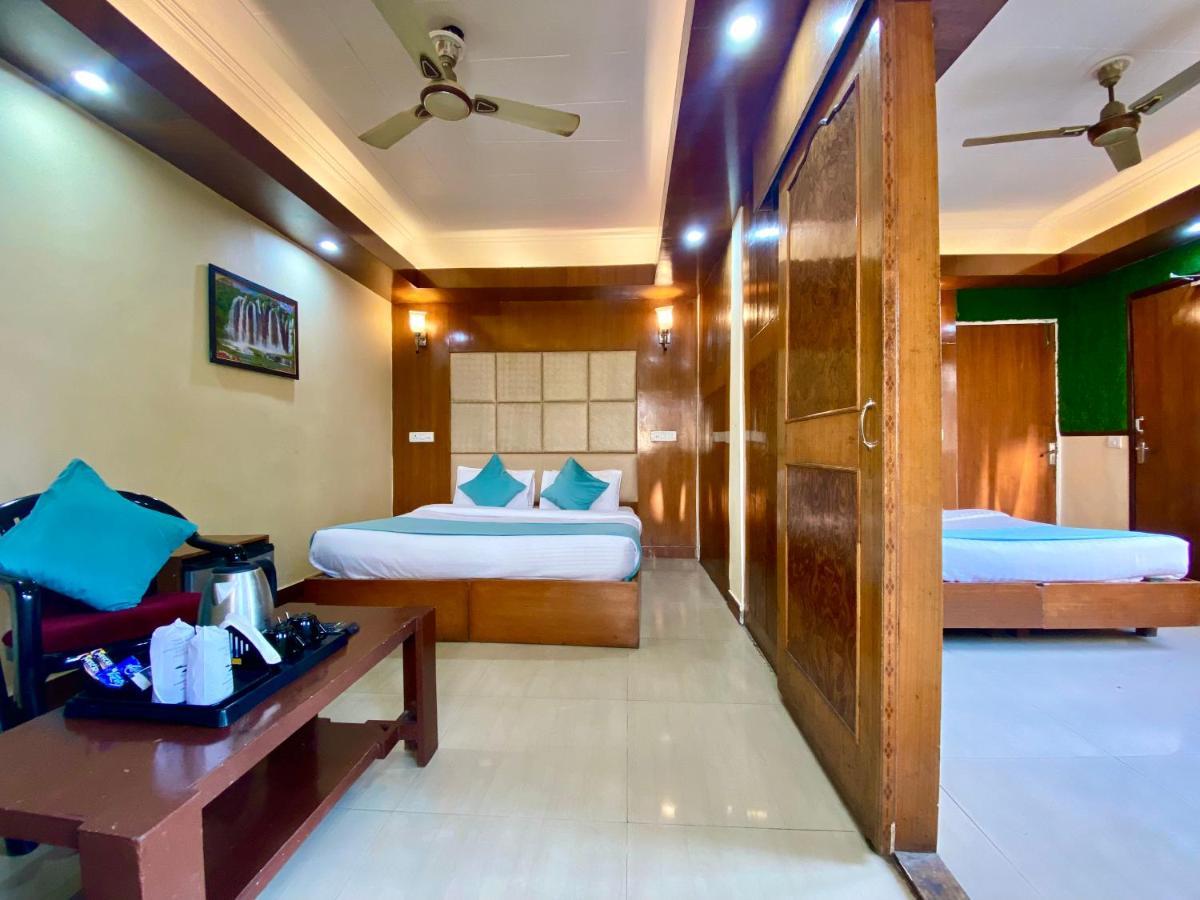 Riversun Hotel Mall Road Mussoorie Ngoại thất bức ảnh