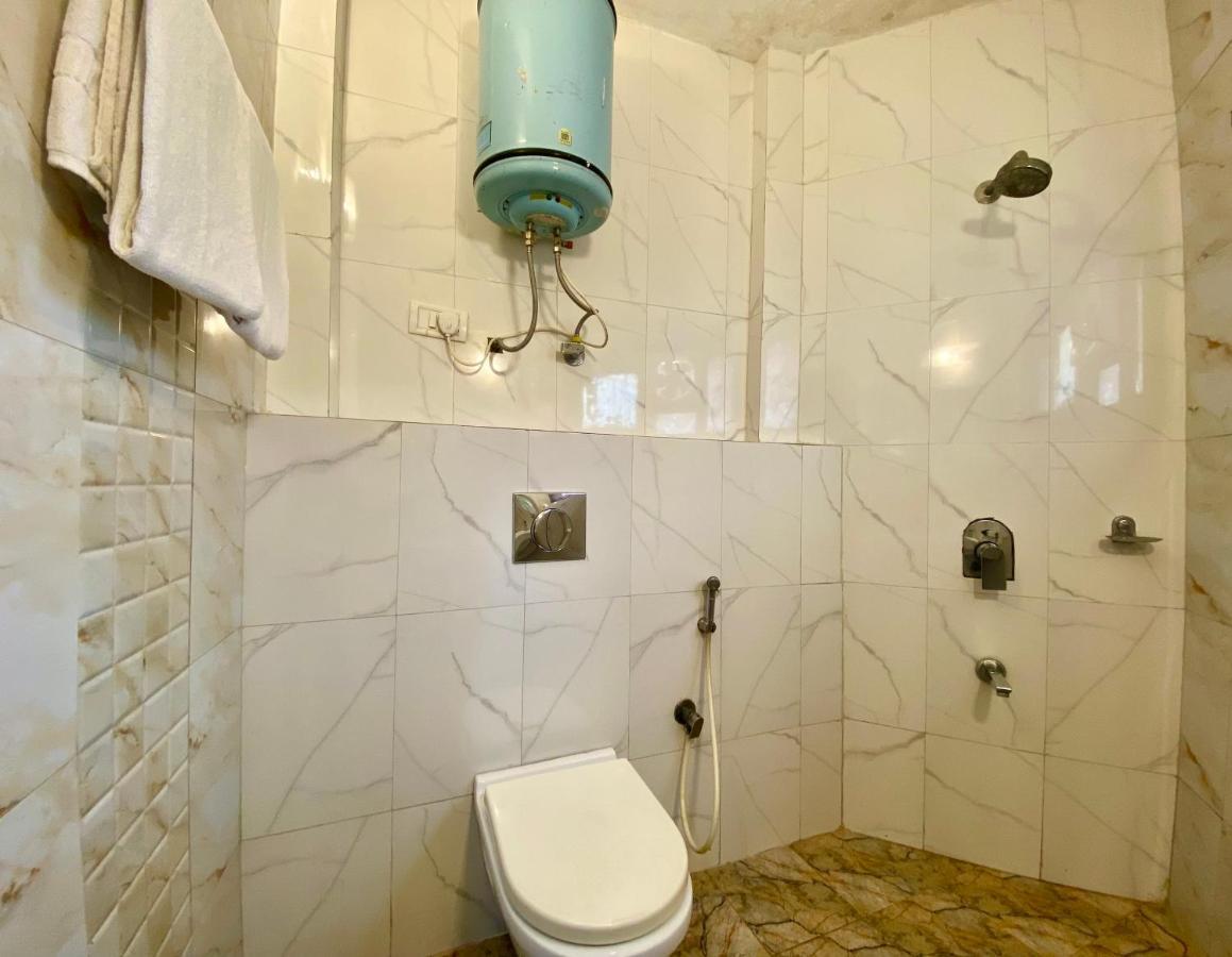 Riversun Hotel Mall Road Mussoorie Ngoại thất bức ảnh
