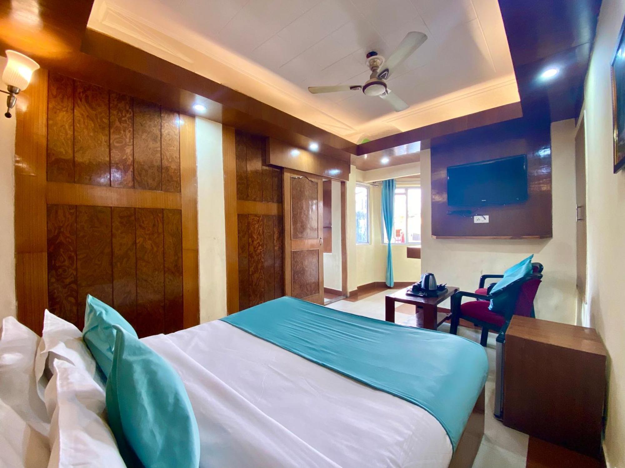 Riversun Hotel Mall Road Mussoorie Ngoại thất bức ảnh