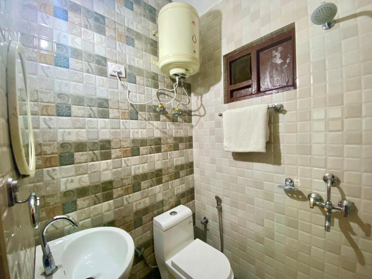 Riversun Hotel Mall Road Mussoorie Ngoại thất bức ảnh