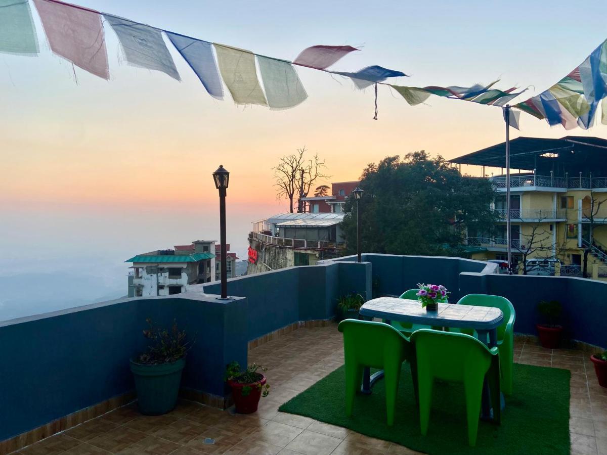 Riversun Hotel Mall Road Mussoorie Ngoại thất bức ảnh